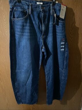 Levis womens cinch barrel